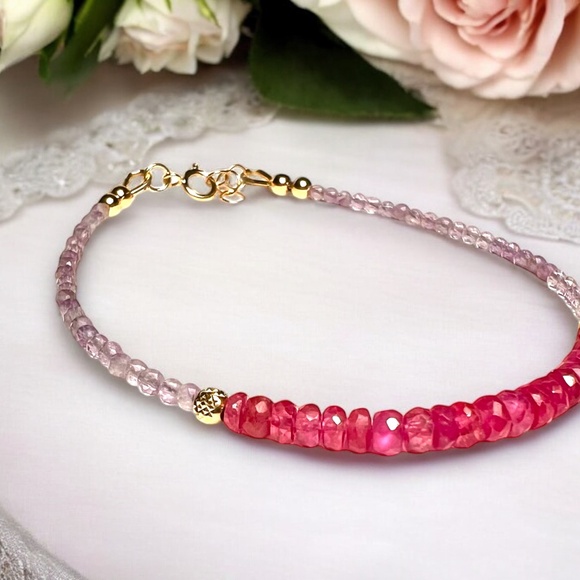 Natural Gems - Pale Amethyst and Bright Pink Spinel Bracelet in 14k Yellow Gold, - Picture 2 of 8